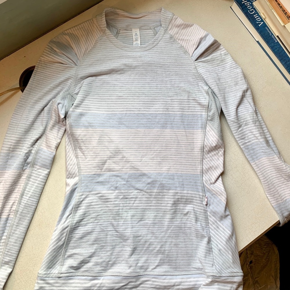 Lululemon long sleeve shirt